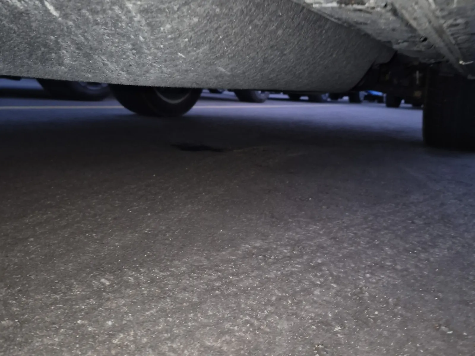 Undercarriage - Driver Photo