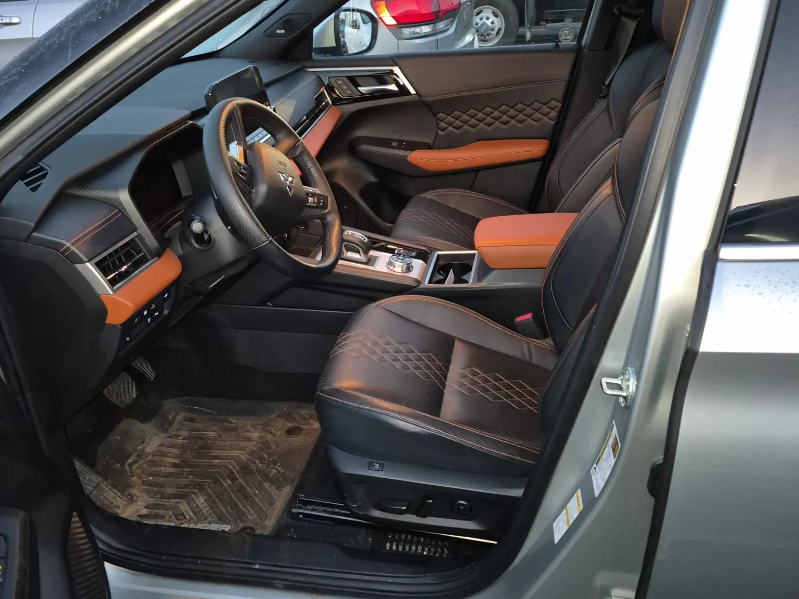 Front Interior Photo