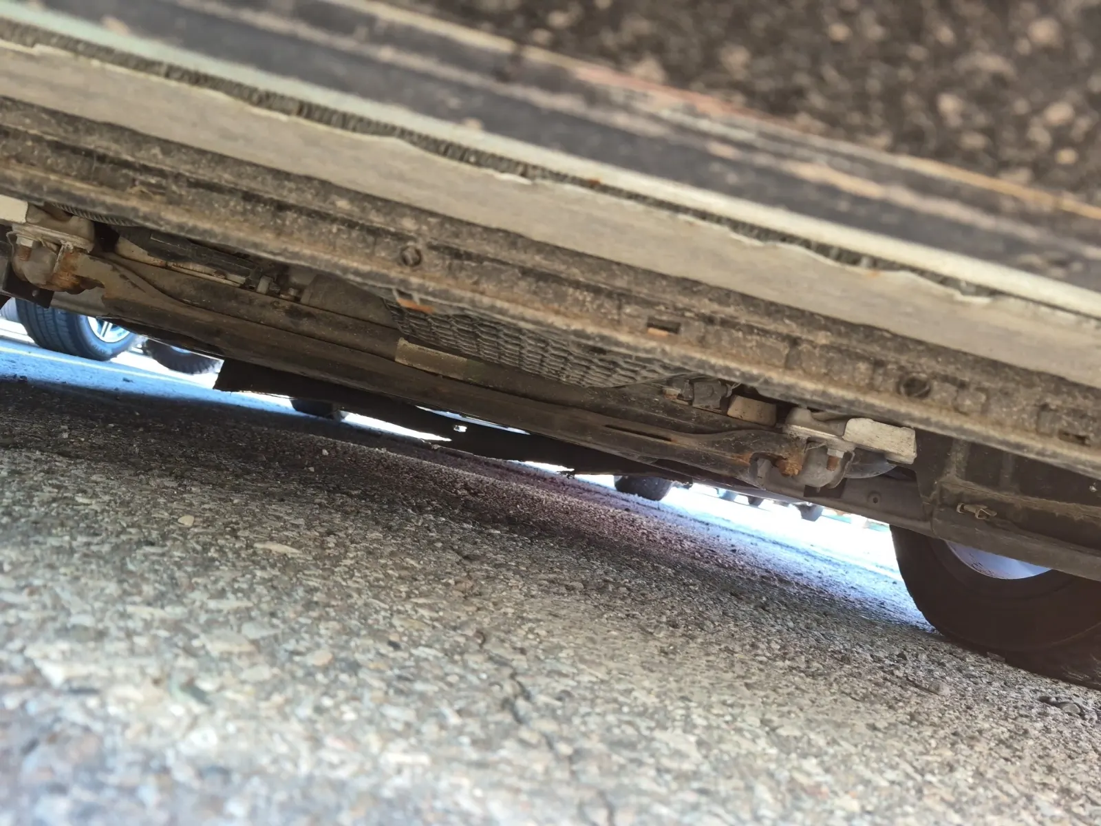 Undercarriage - Front Photo