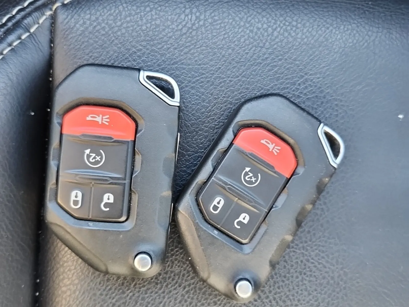 Keys/Fobs/Manual Photo
