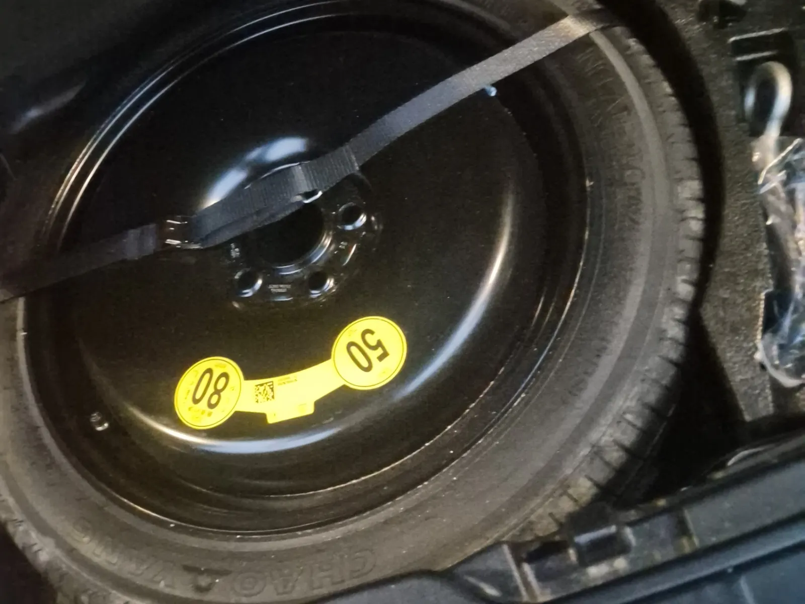 Spare Tire & Wheel Photo
