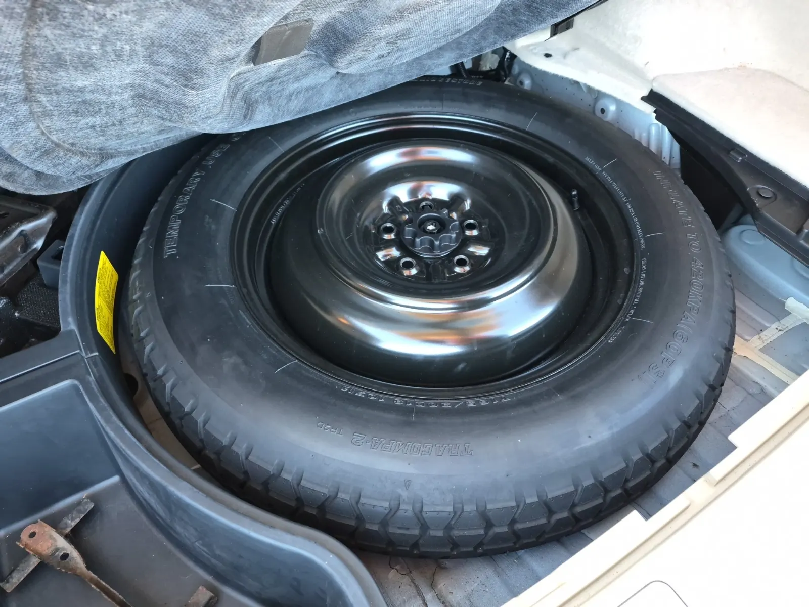 Spare Tire & Wheel Photo