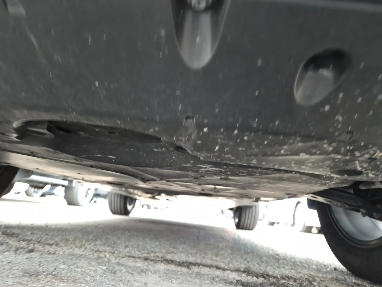 Undercarriage - Front Photo