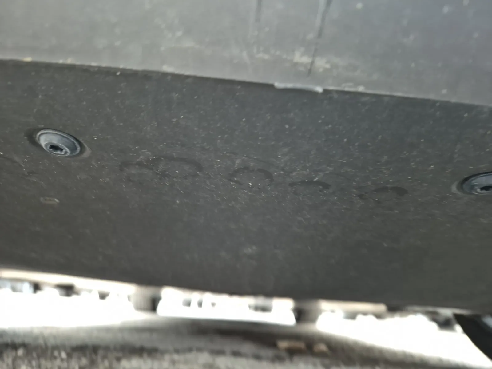 Undercarriage - Front Photo