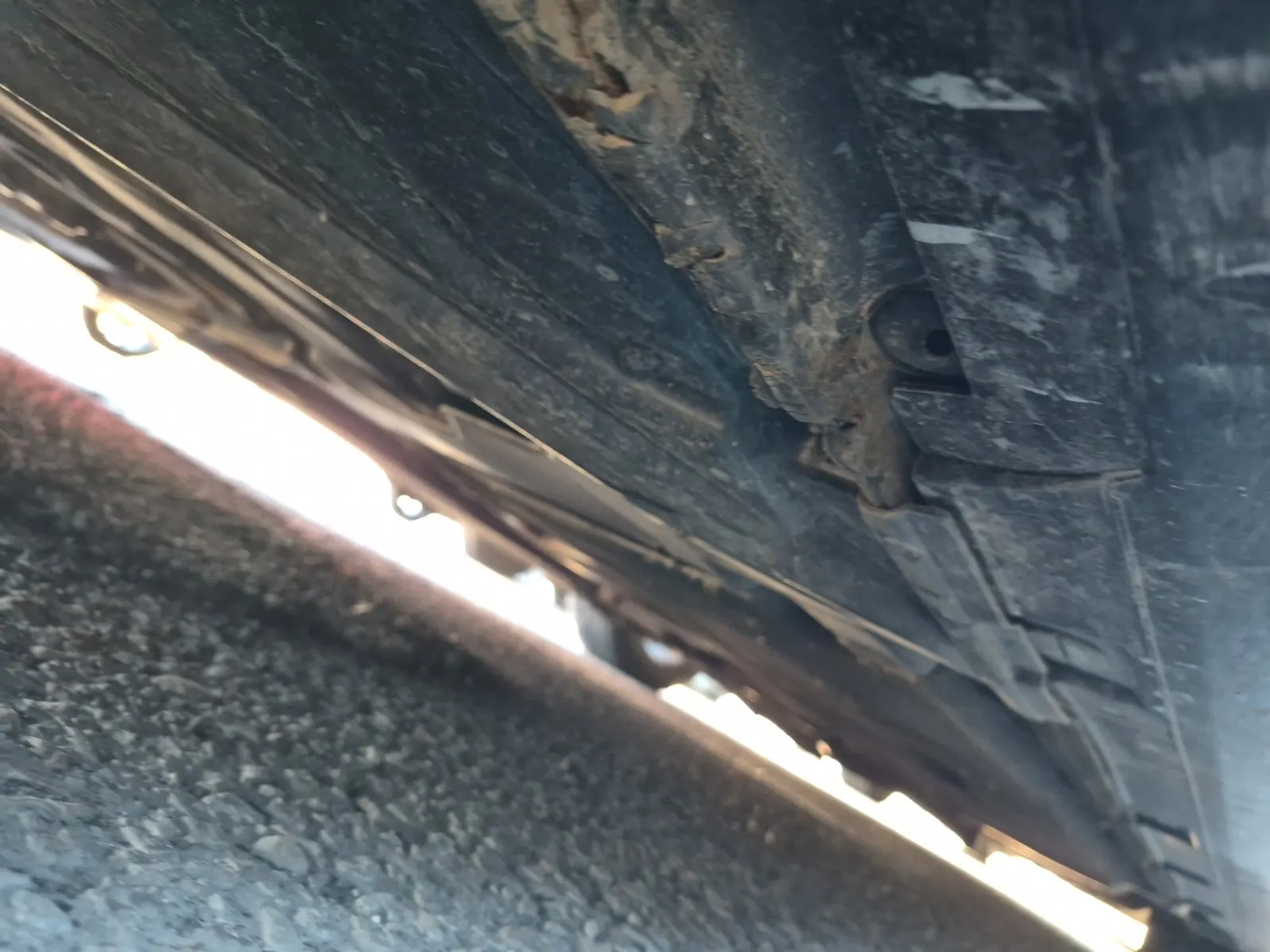Undercarriage - Passenger Photo