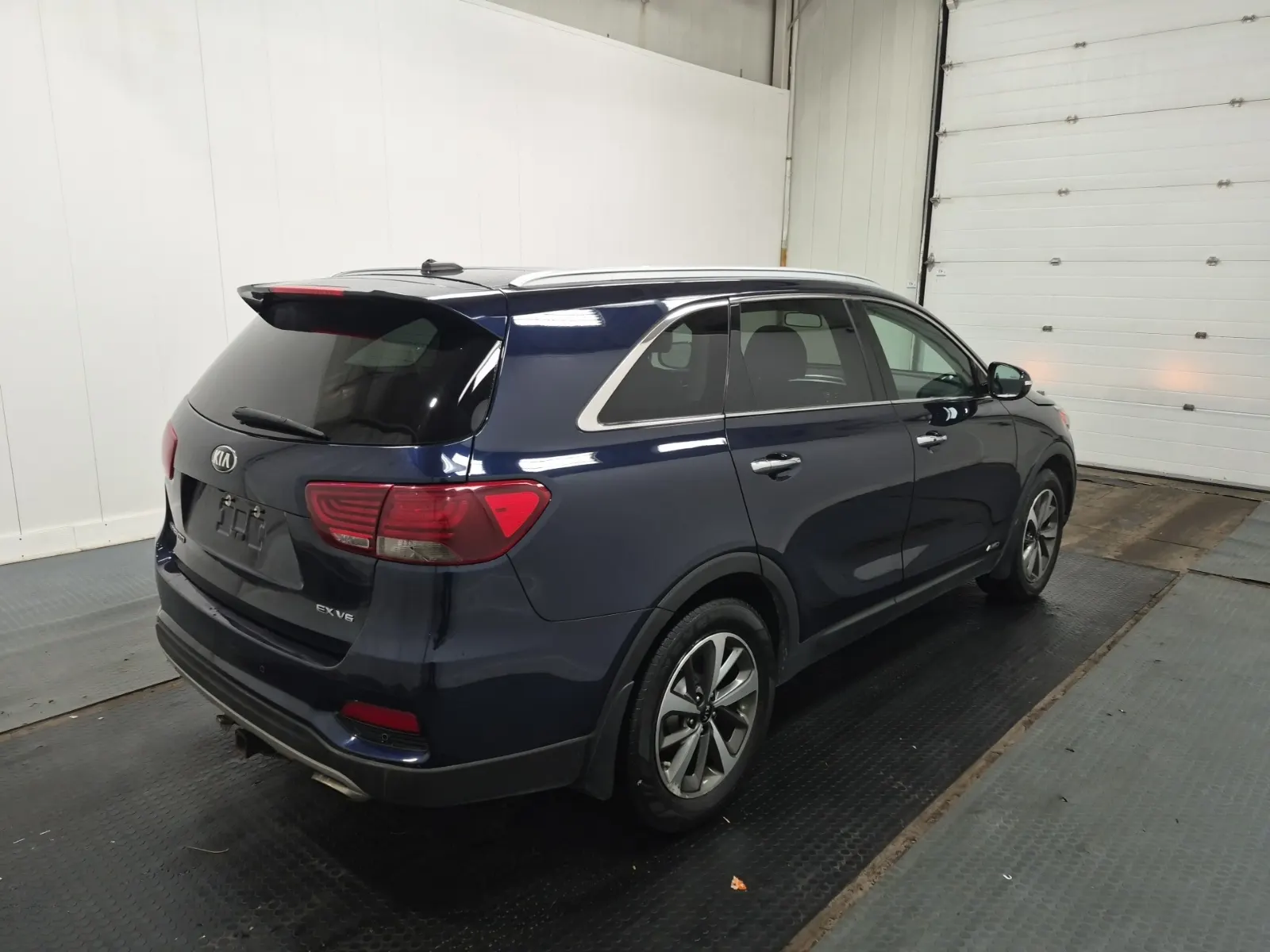 Passenger Rear 3/4 Photo