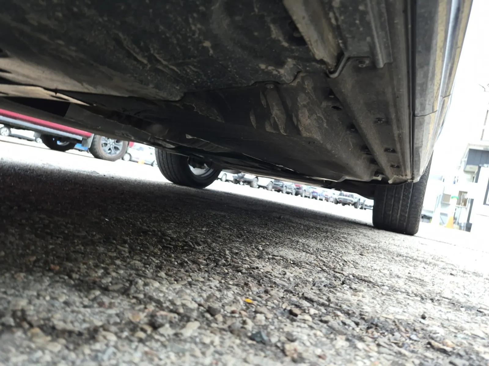 Undercarriage - Passenger Photo