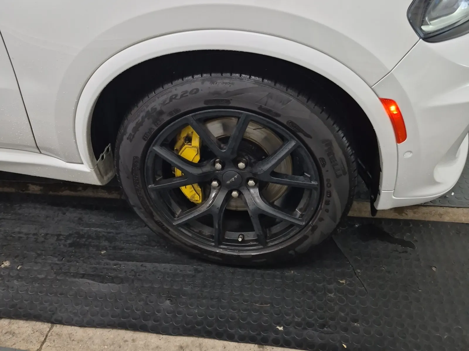 Right Front Wheel/Tire Photo