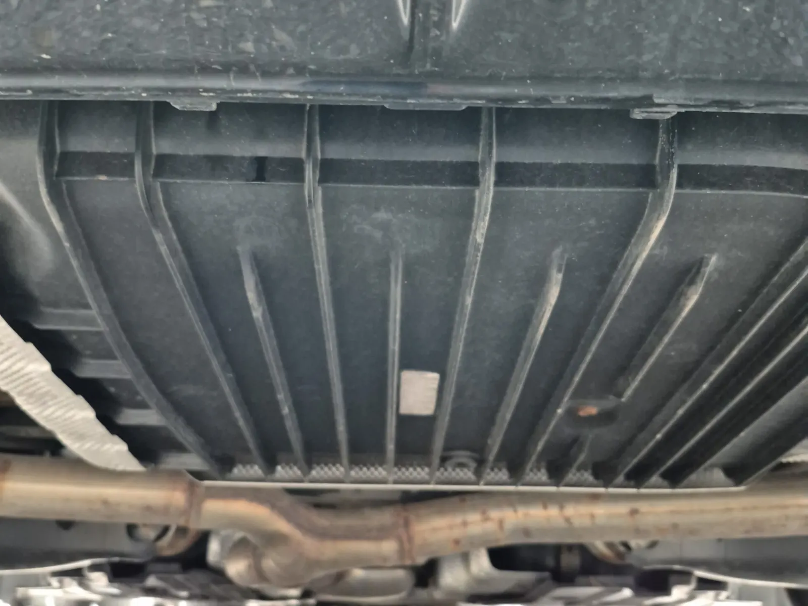Undercarriage - Rear Photo