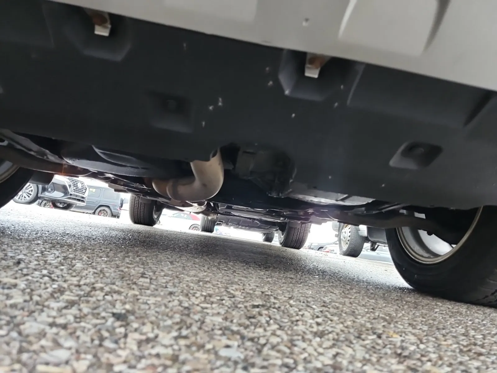 Undercarriage - Front Photo