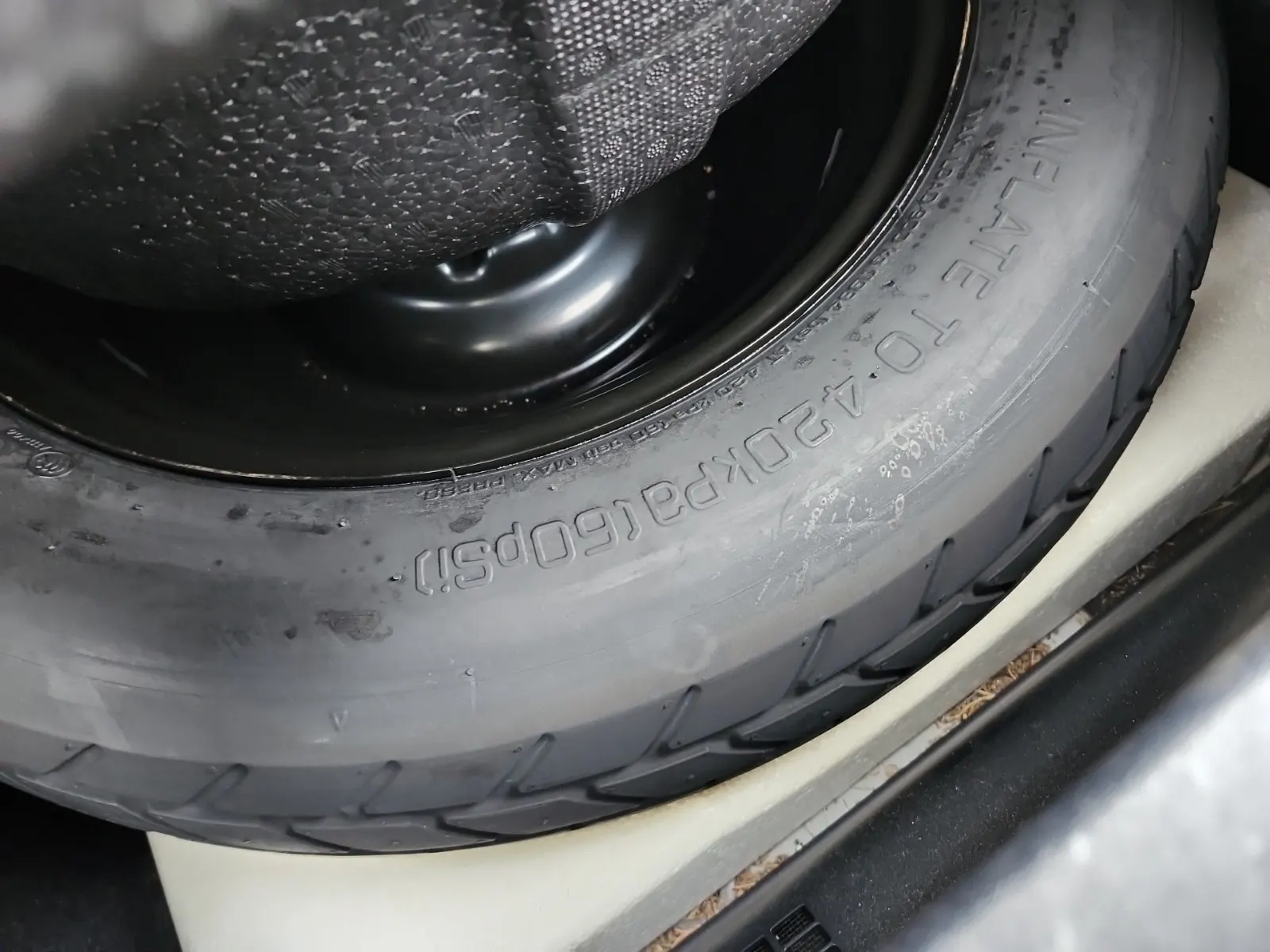 Spare Tire & Wheel Photo