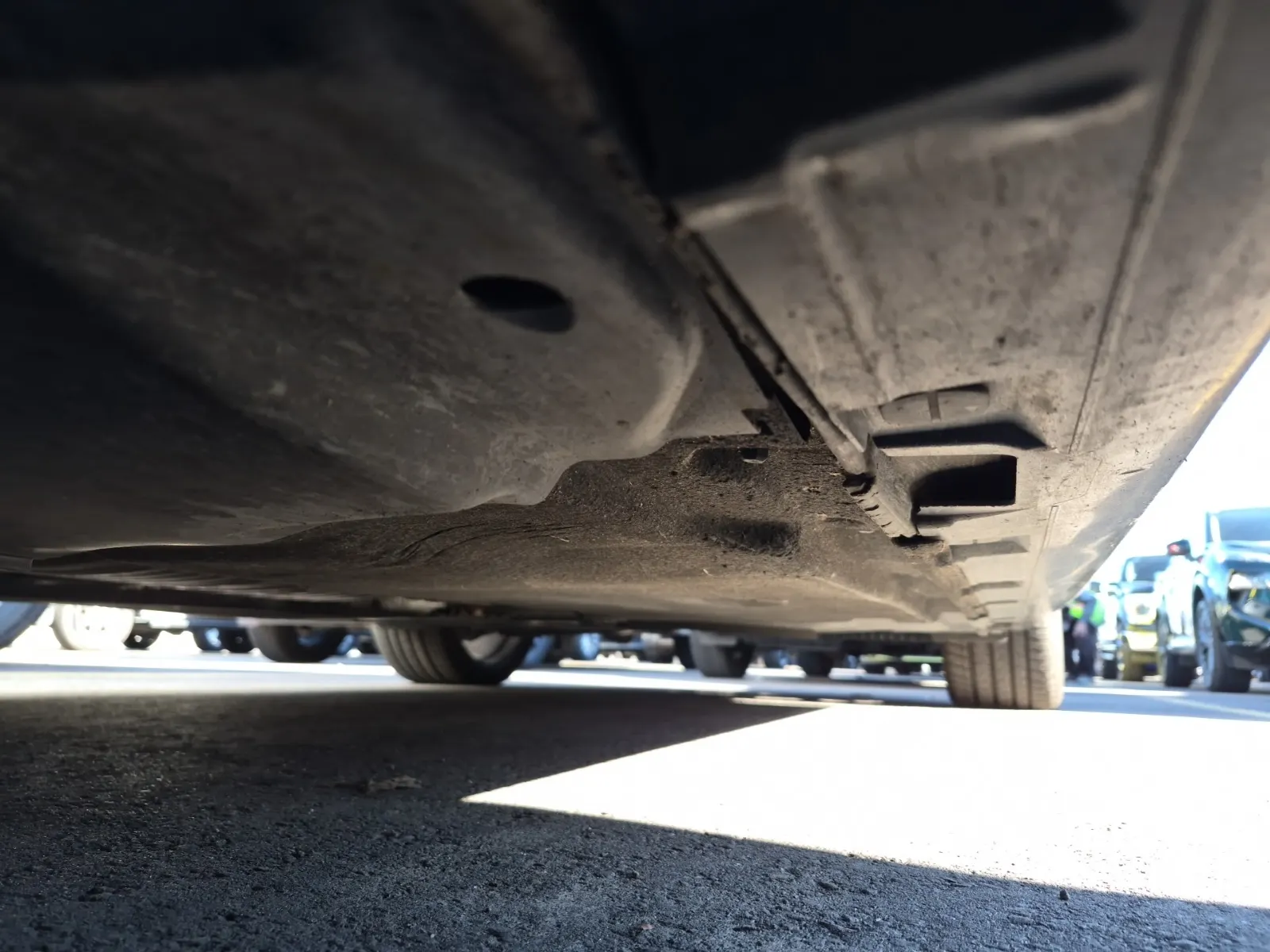 Undercarriage - Driver Photo