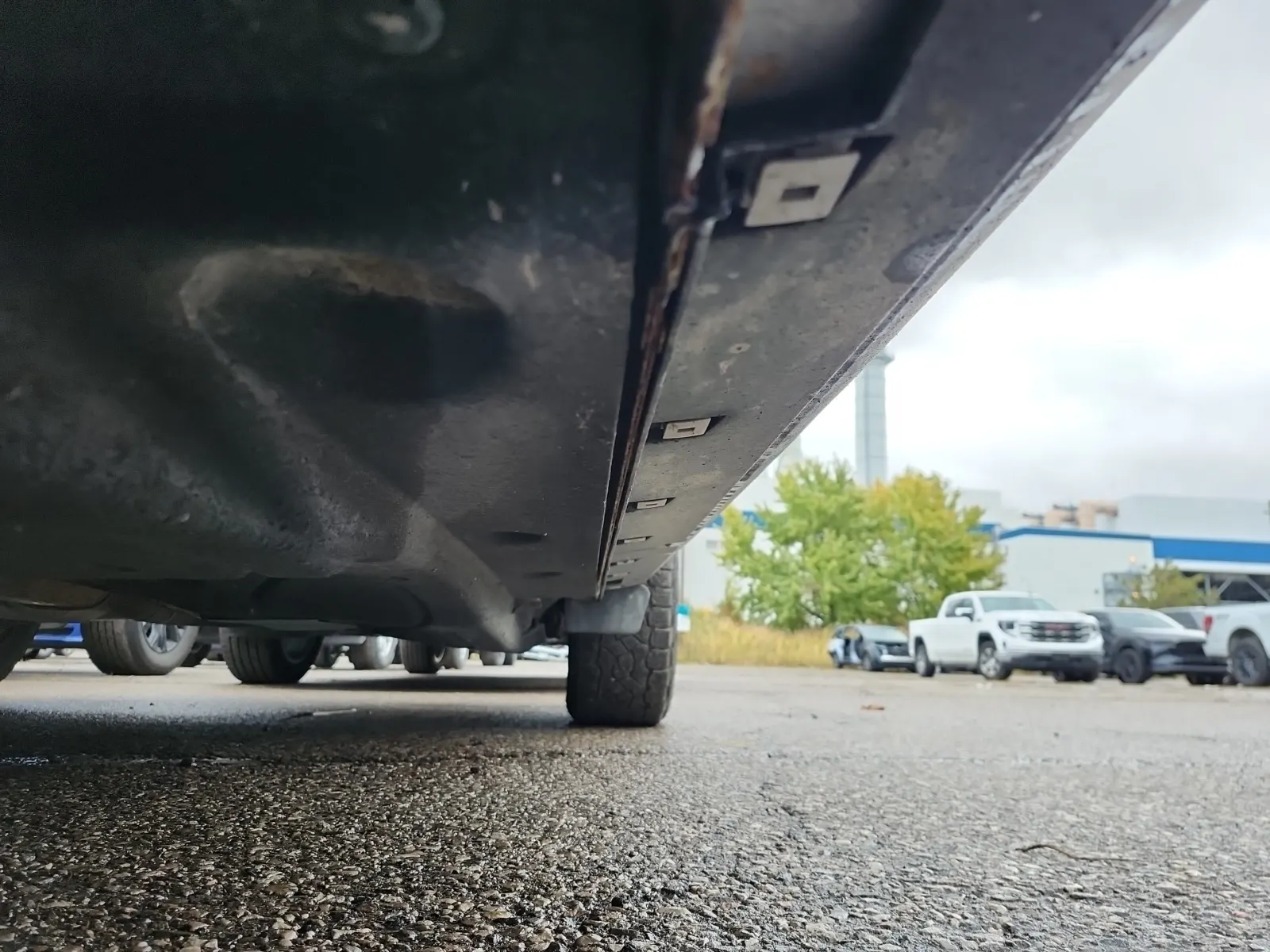 Undercarriage - Driver Photo