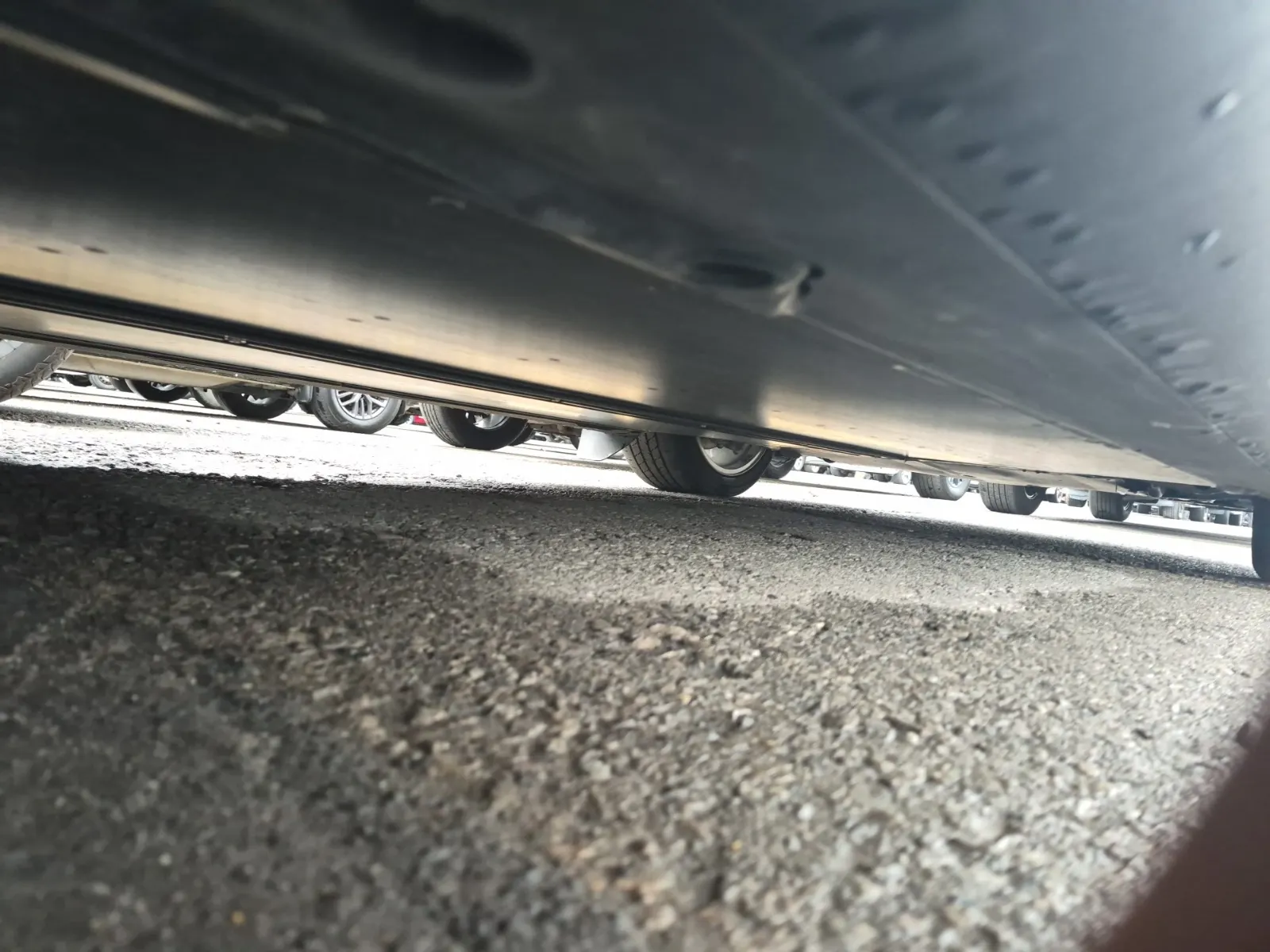 Undercarriage - Passenger Photo