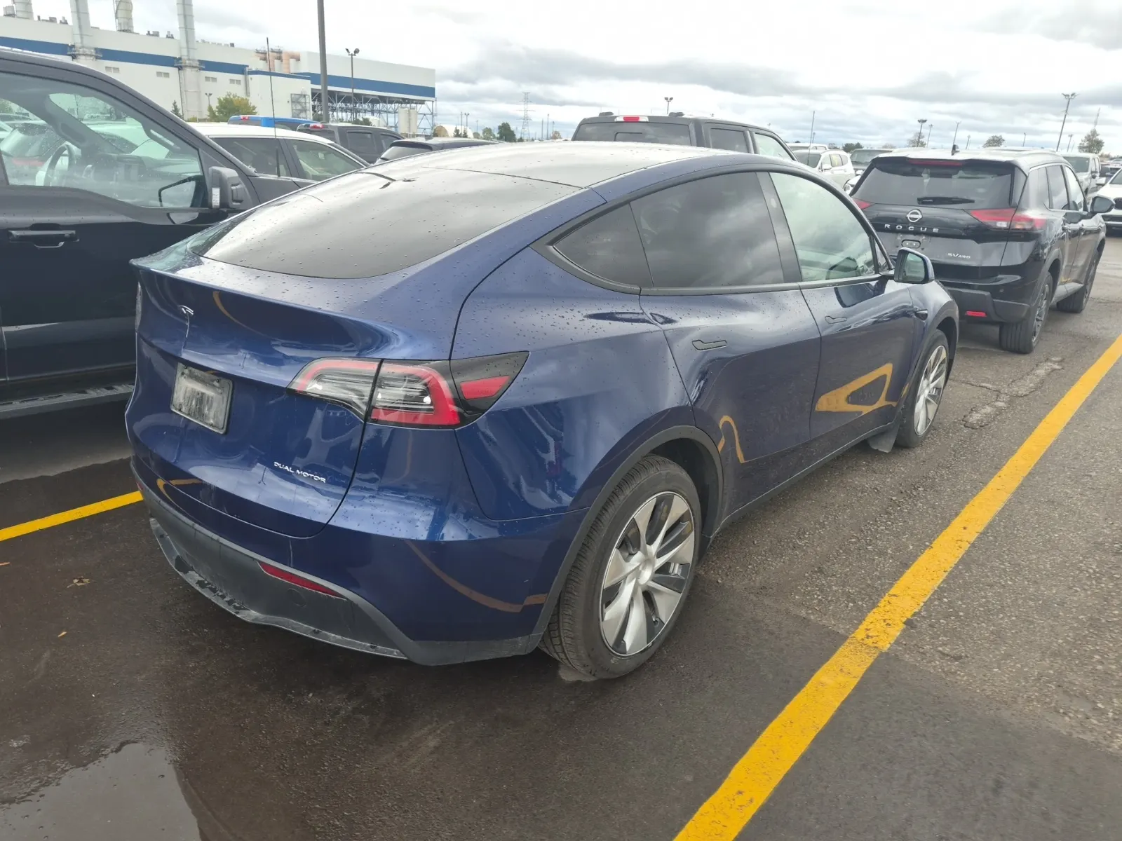 Passenger Rear 3/4 Photo