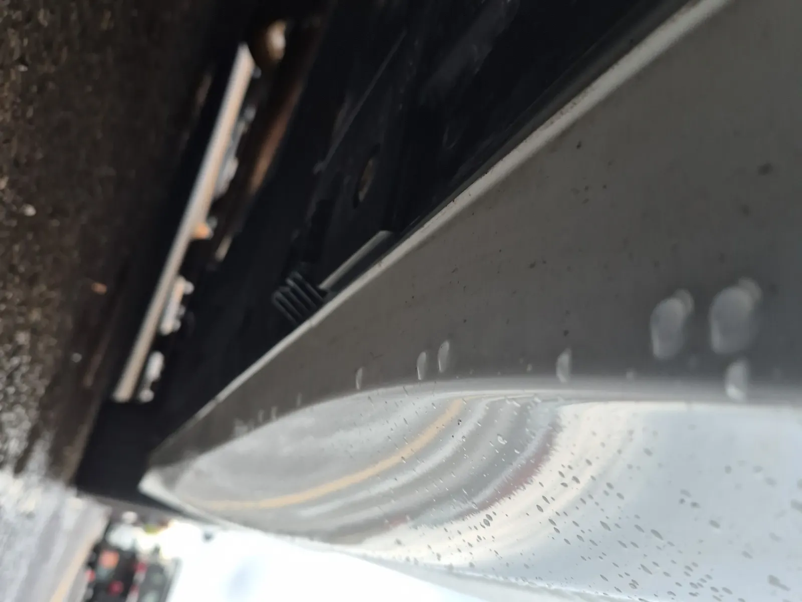 Undercarriage - Passenger Photo