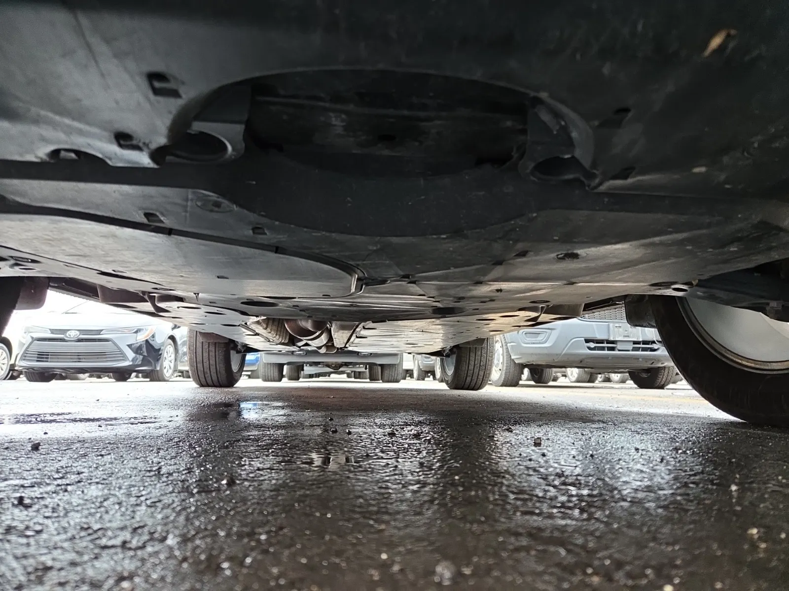 Undercarriage - Front Photo