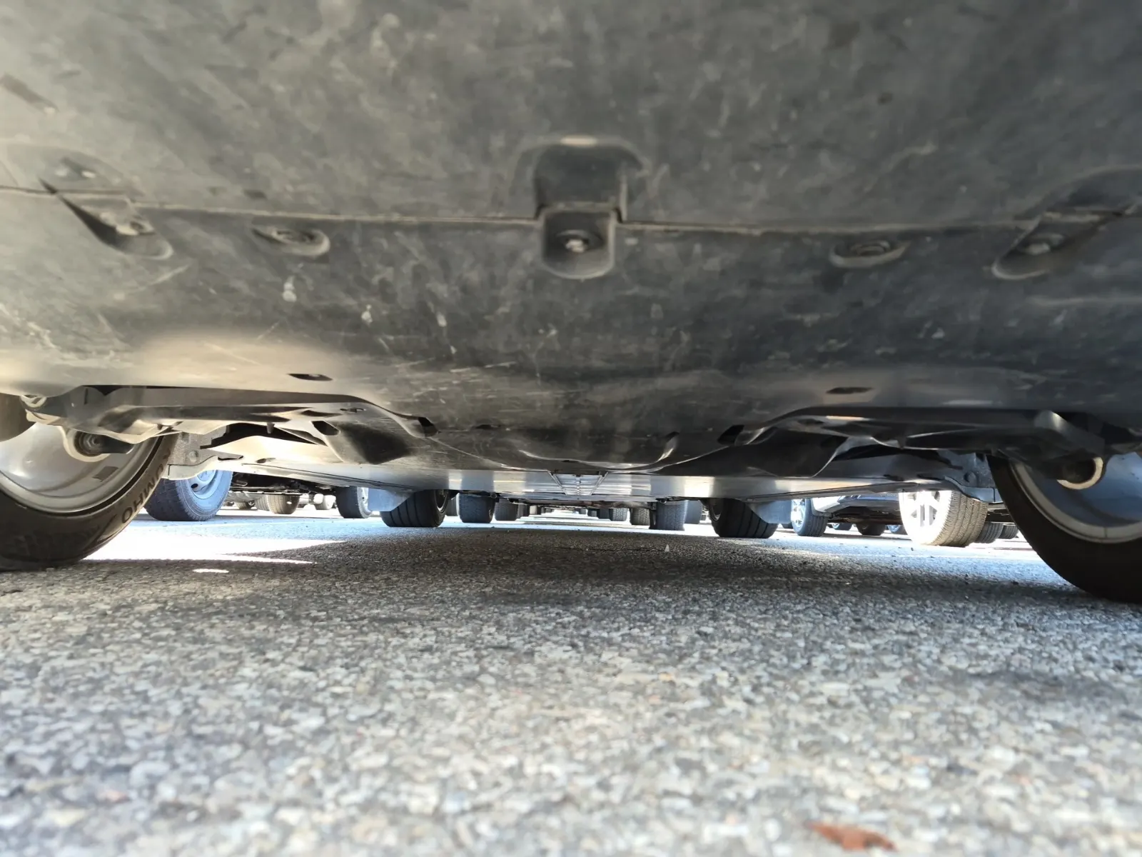 Undercarriage - Rear Photo