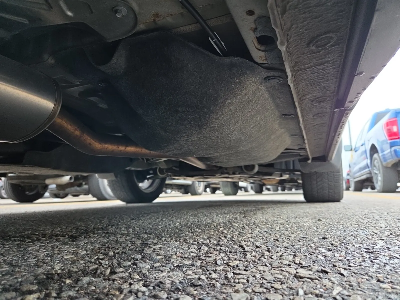 Undercarriage - Passenger Photo
