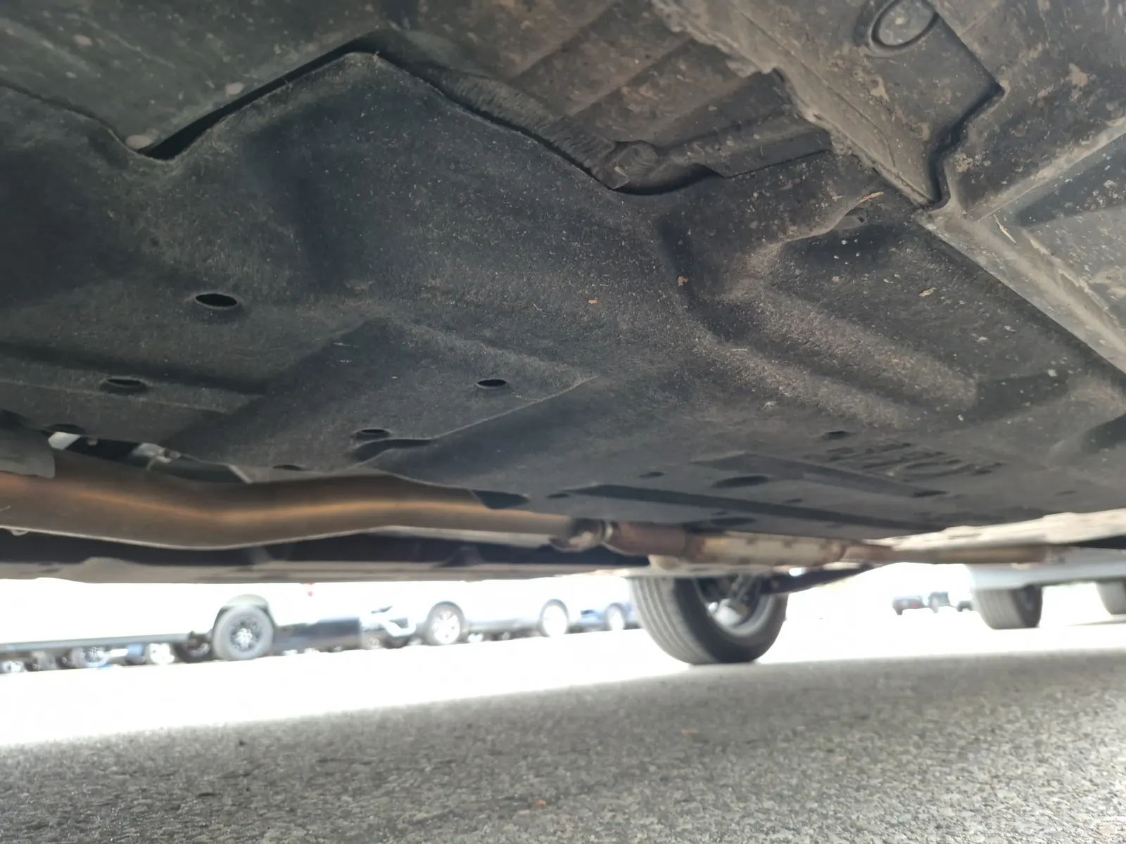 Undercarriage - Driver Photo