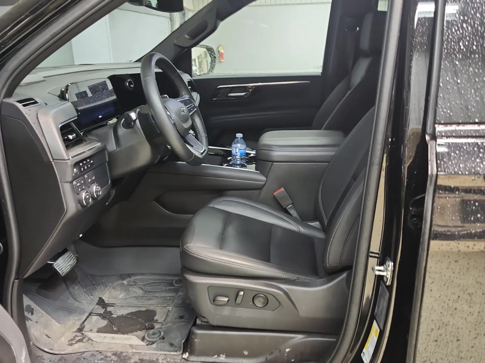 Front Interior Photo