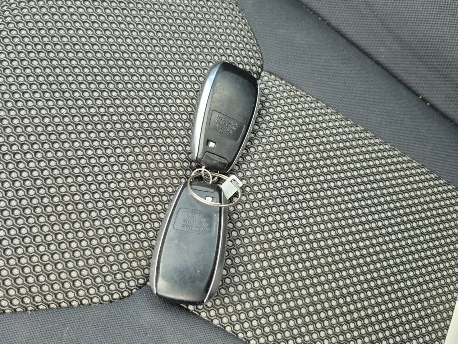 Keys/Fobs/Manual Photo