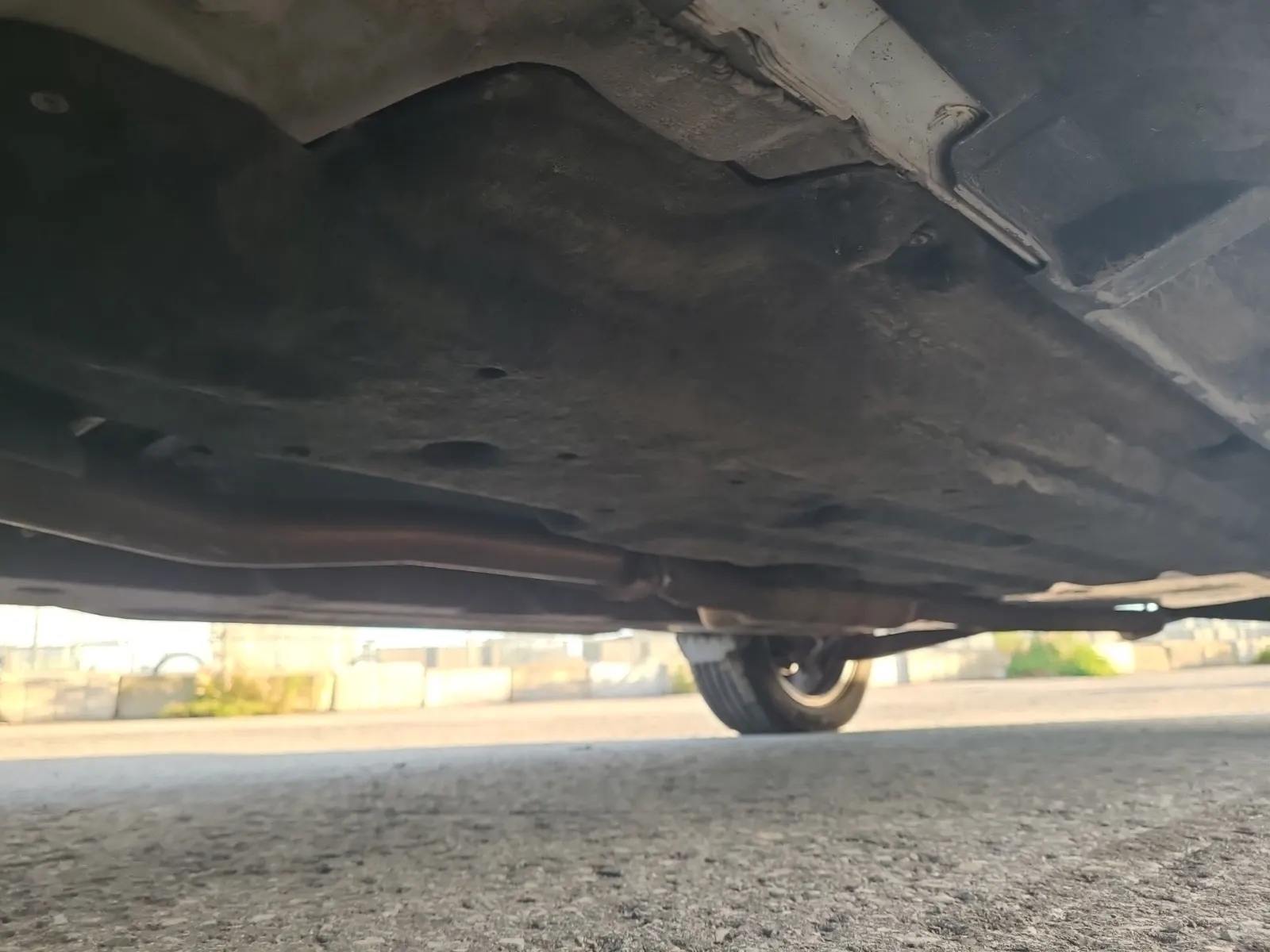 Undercarriage - Driver Photo