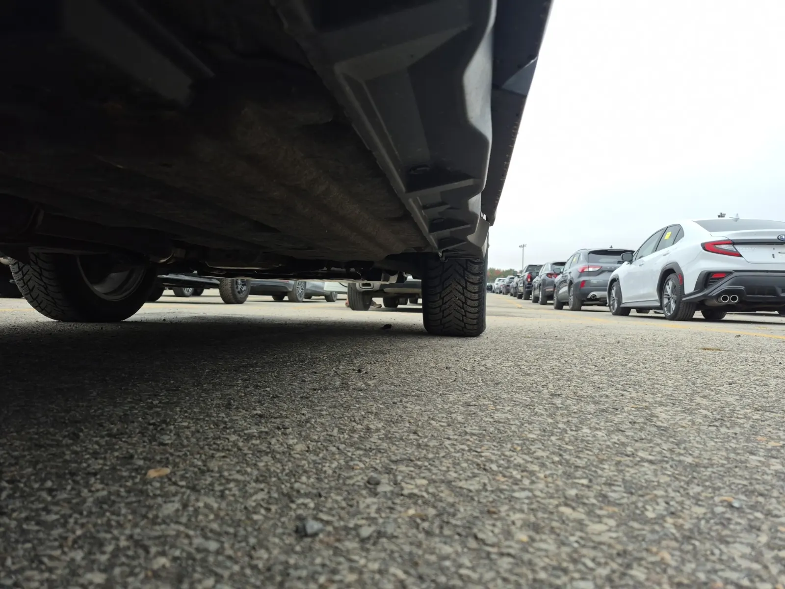 Undercarriage - Passenger Photo