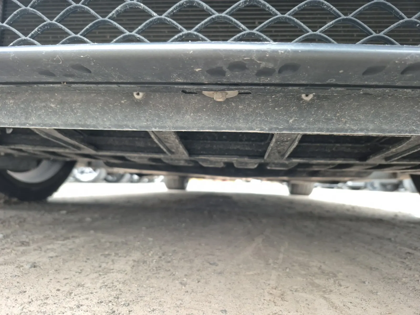 Undercarriage - Front Photo