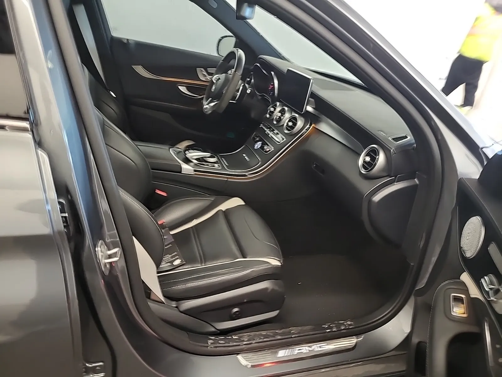Right Side Interior Photo