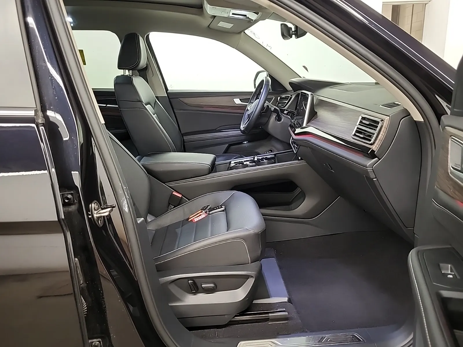 Right Side Interior Photo