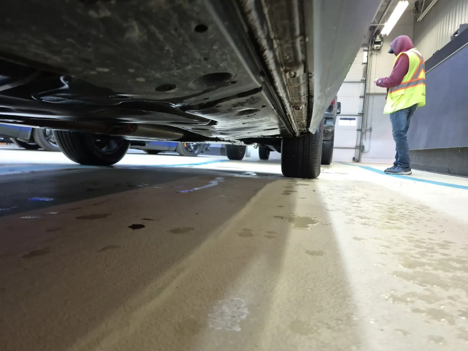 Undercarriage - Passenger Photo