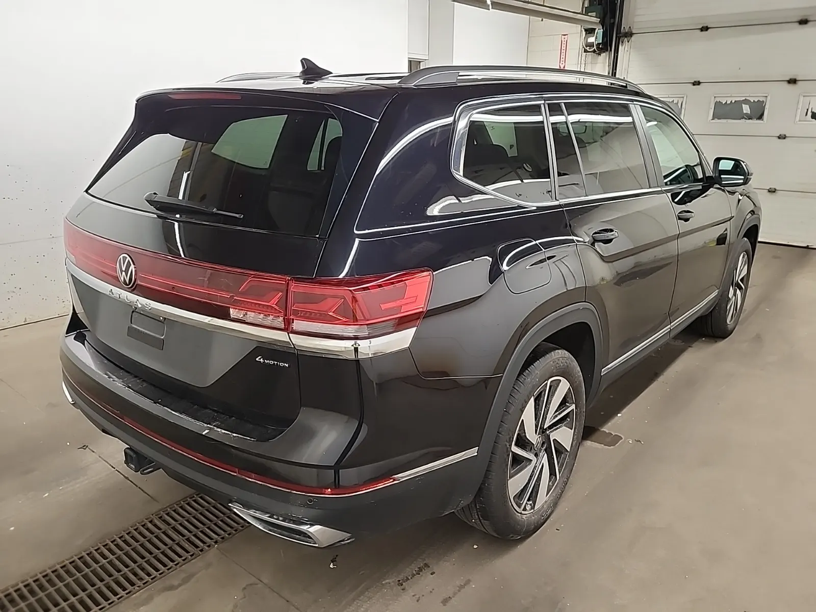 Passenger Rear 3/4 Photo