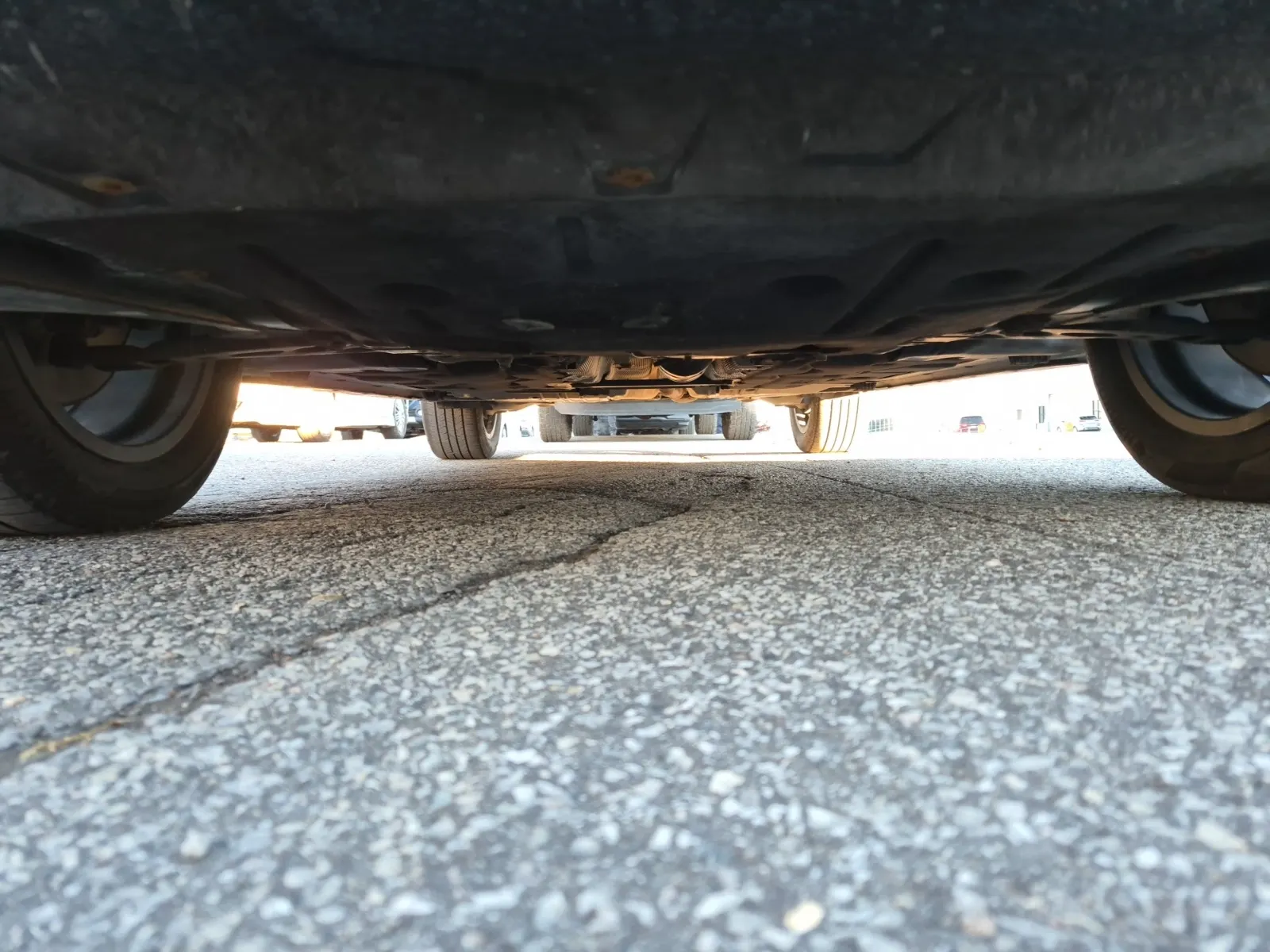 Undercarriage - Front Photo