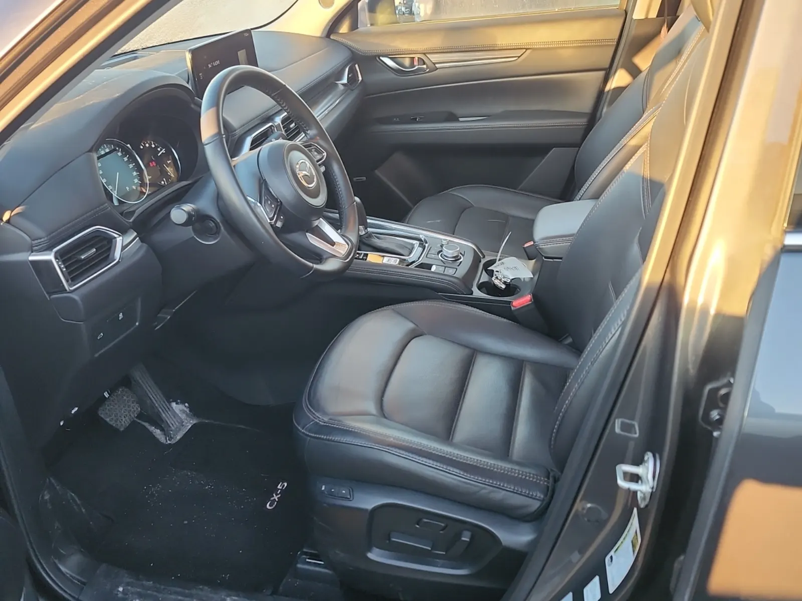 Front Interior Photo