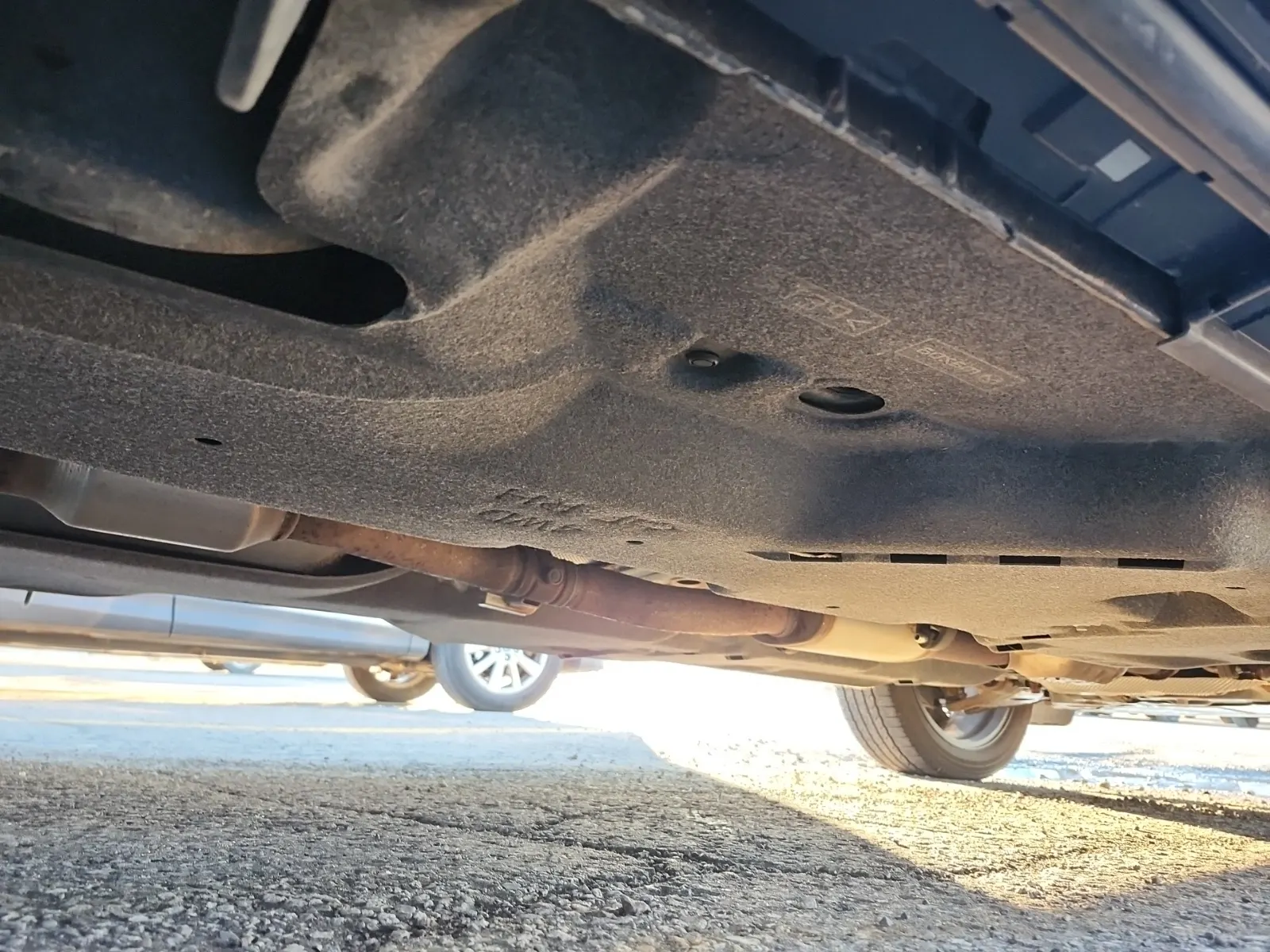 Undercarriage - Passenger Photo