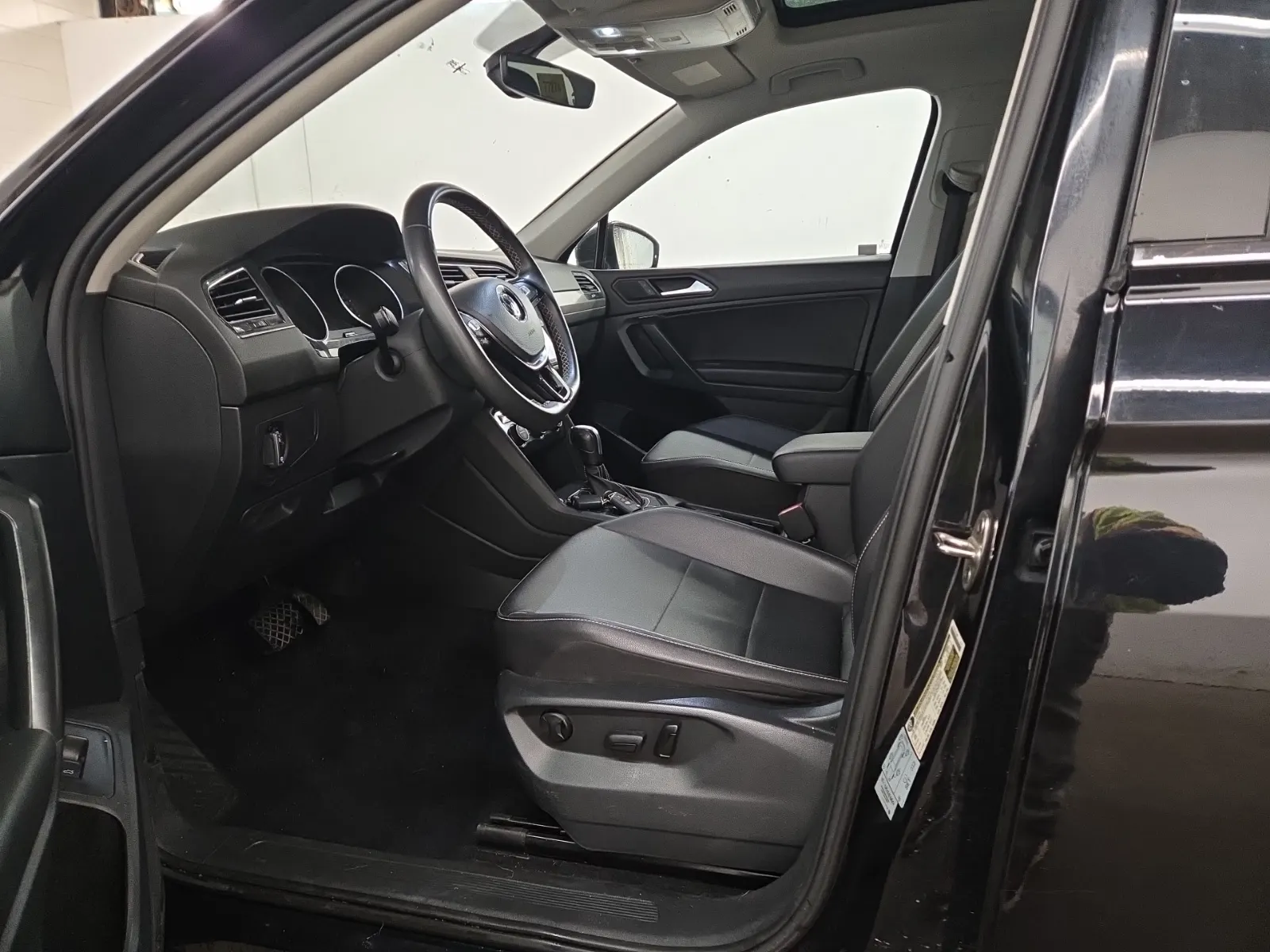 Front Interior Photo