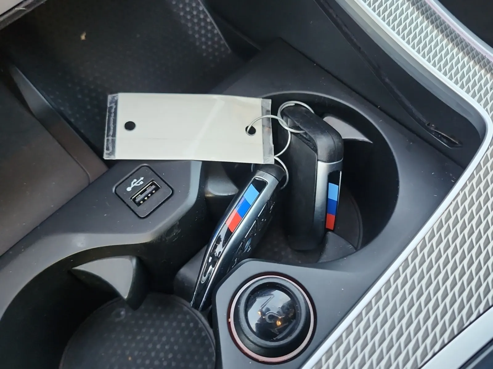 Keys/Fobs/Manual Photo