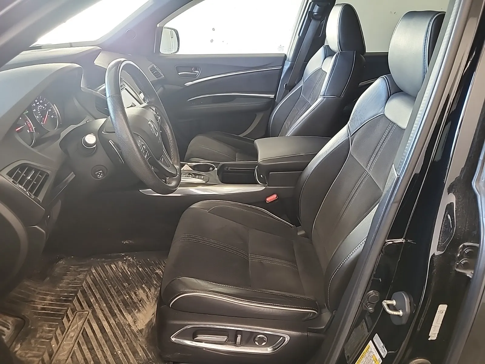 Front Interior Photo
