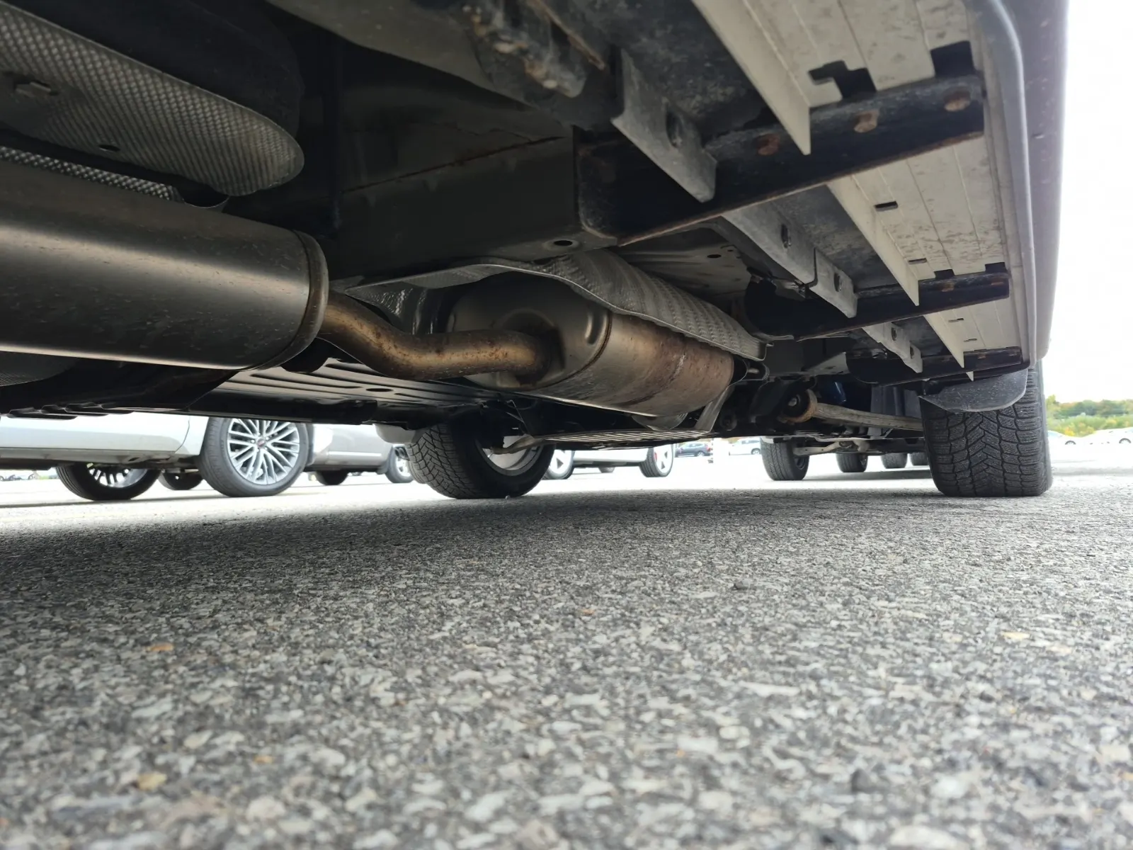 Undercarriage - Passenger Photo