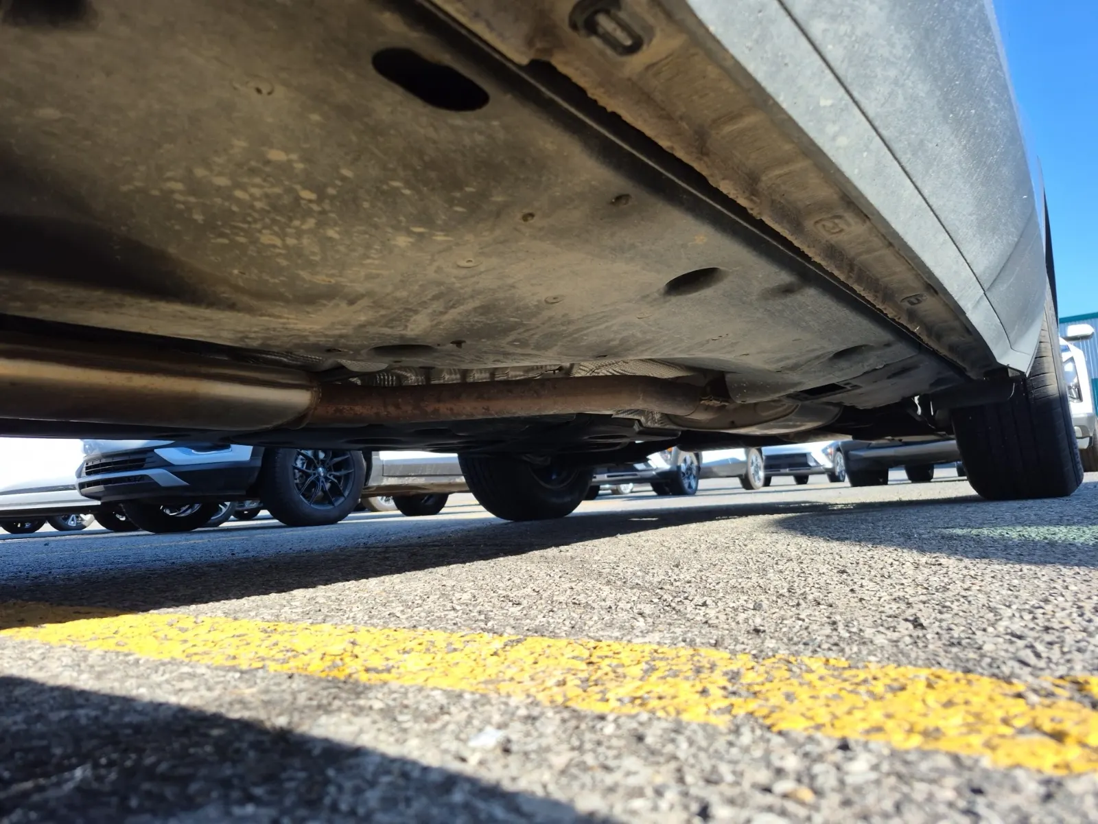 Undercarriage - Driver Photo
