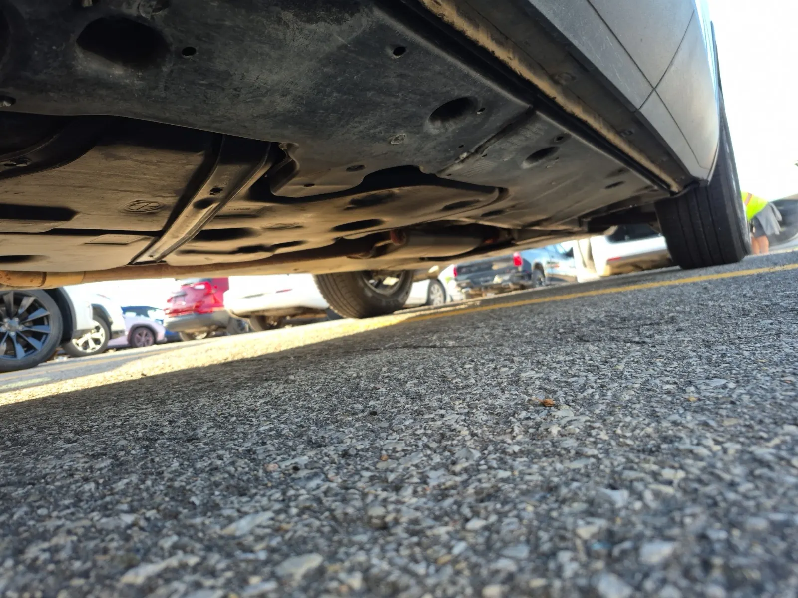 Undercarriage - Passenger Photo