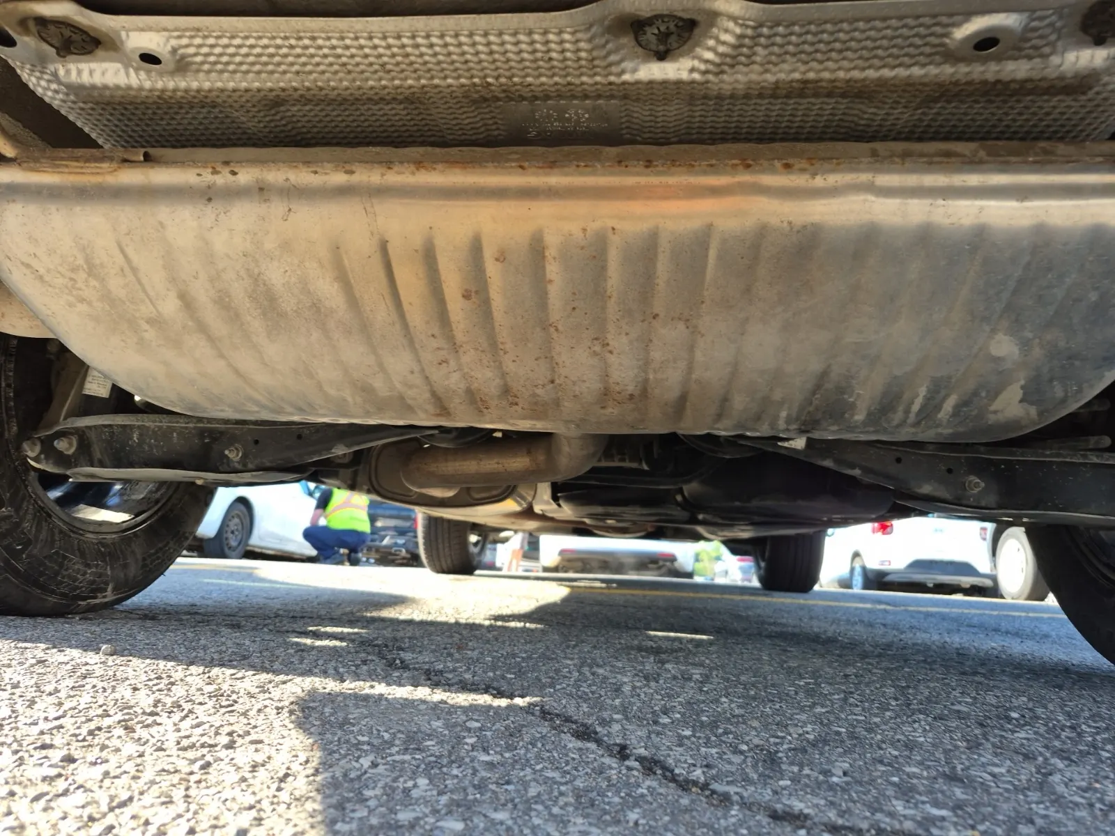 Undercarriage - Rear Photo