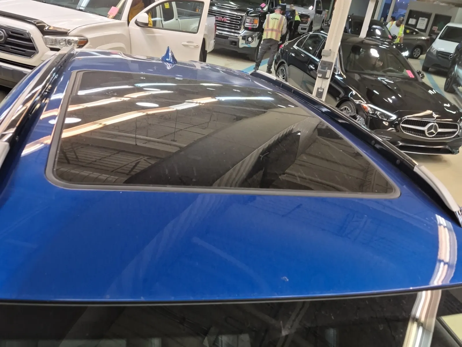 Exterior Roof Photo