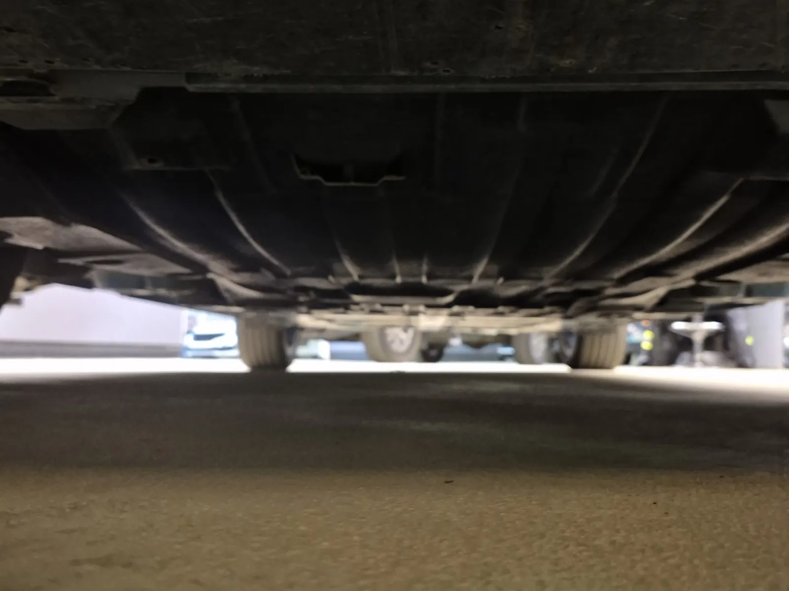 Undercarriage - Front Photo