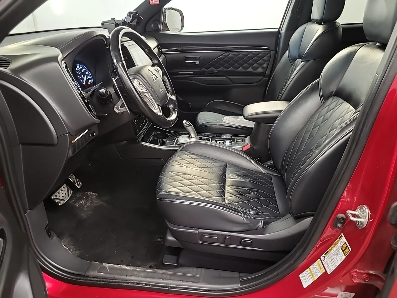 Front Interior Photo