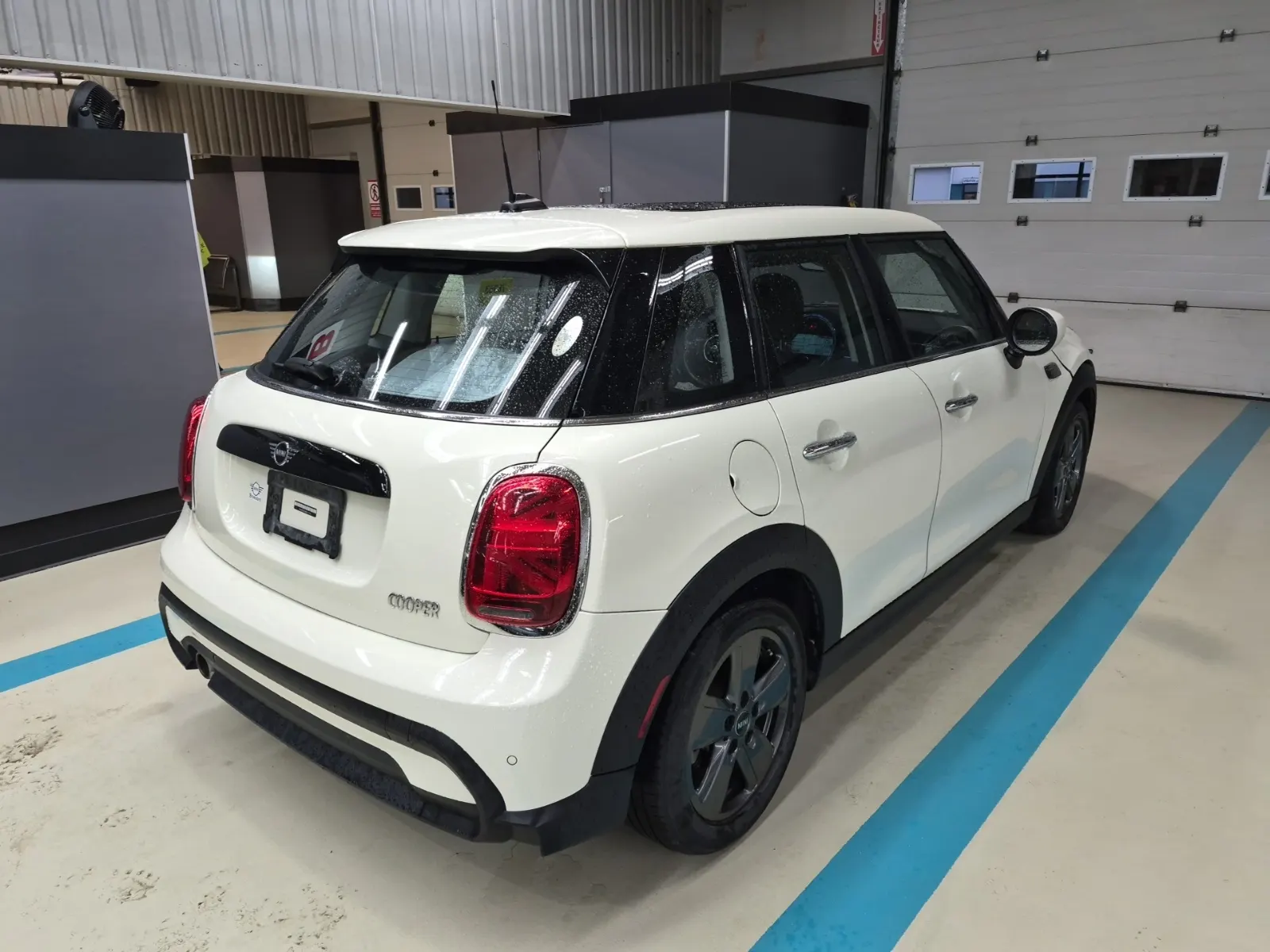 Passenger Rear 3/4 Photo