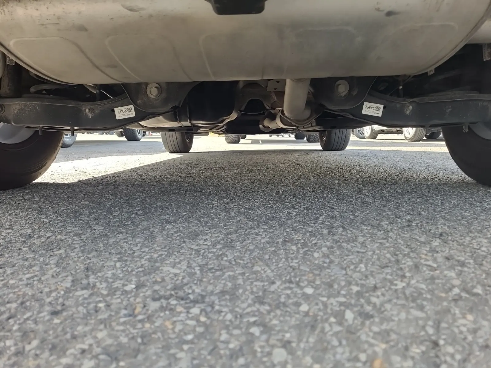 Undercarriage - Rear Photo