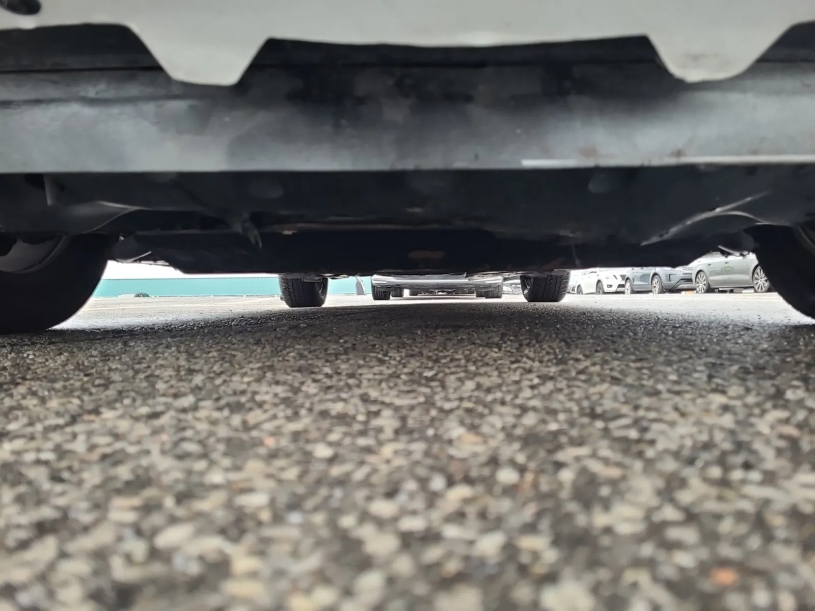 Undercarriage - Front Photo