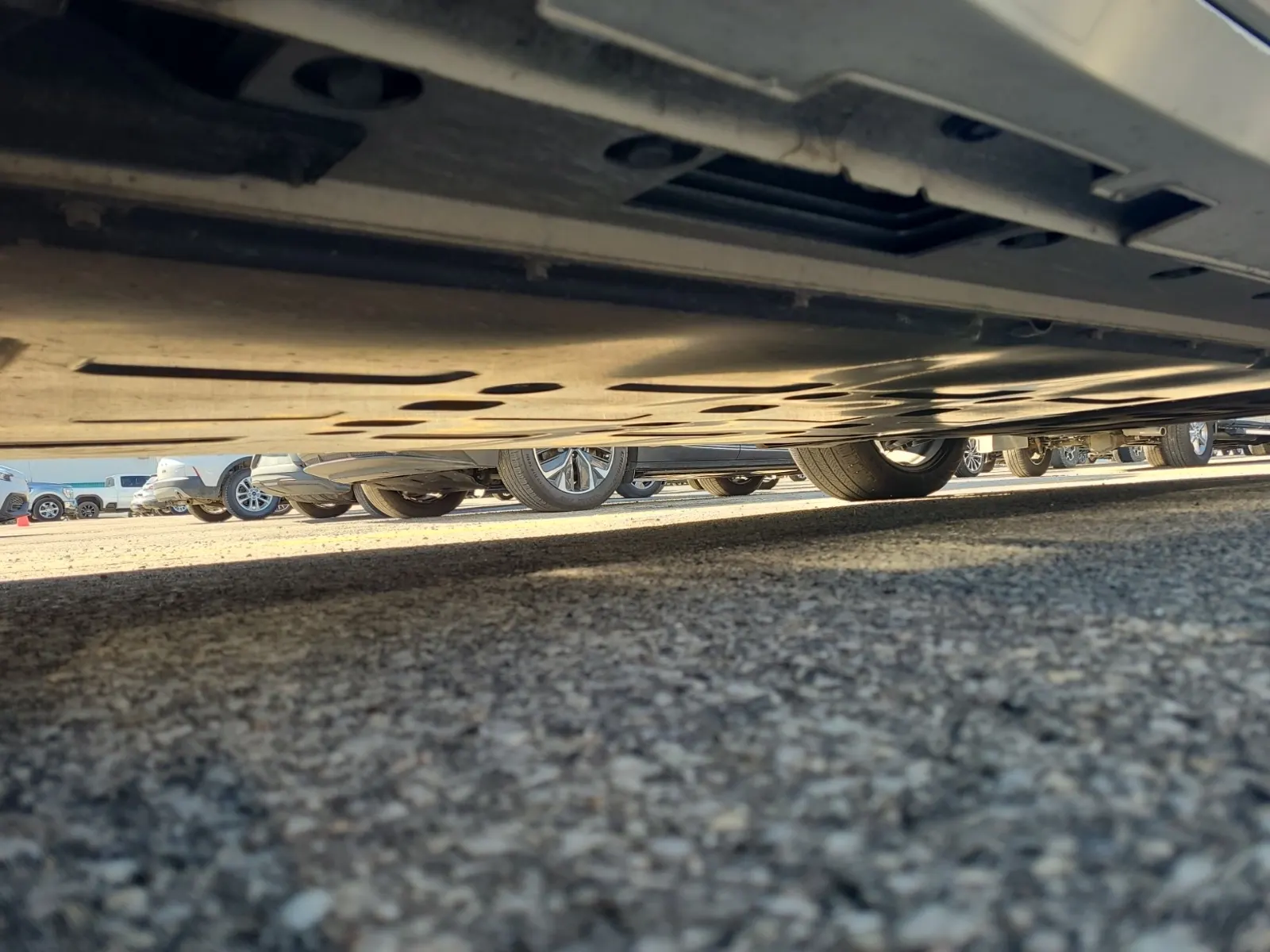 Undercarriage - Passenger Photo